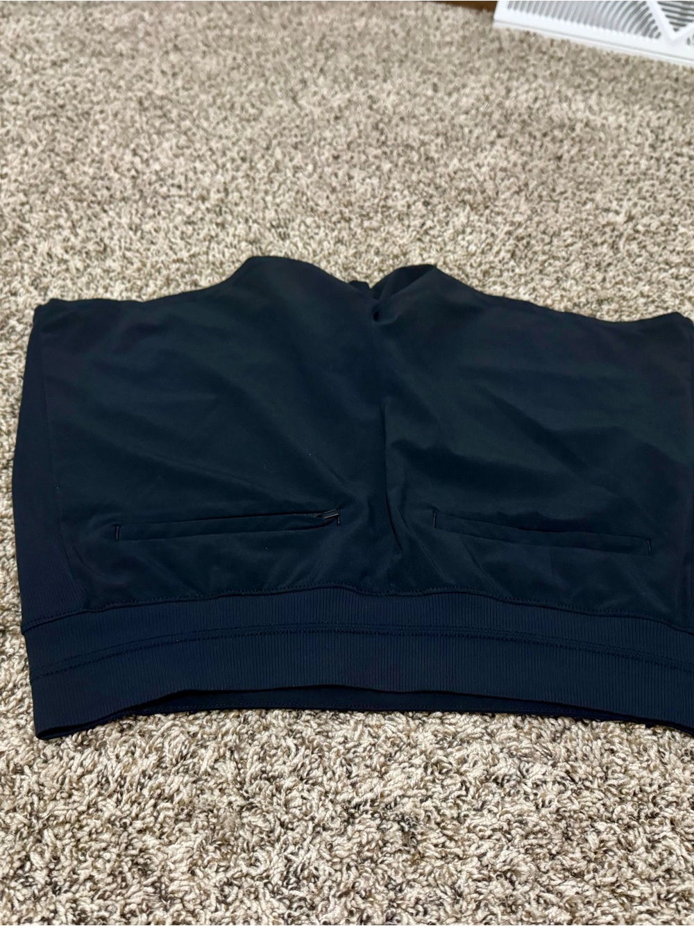 Athleta // Brooklyn Short // Size 6 // Black - Picture 2 of 3